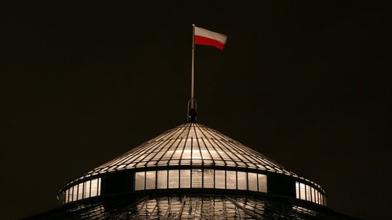 Fabryką władzy jest sfera publiczna i fabryka ta musi pracować …