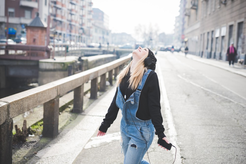 Co cię obchodzi, co mówią obcy ludzie, jeśli sama czujesz …