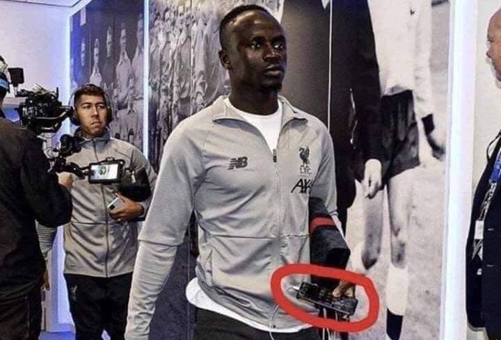 Altruistyczne czyny tego popularnego piłkarza przynoszą wiarę w człowieka i lepsze jutro