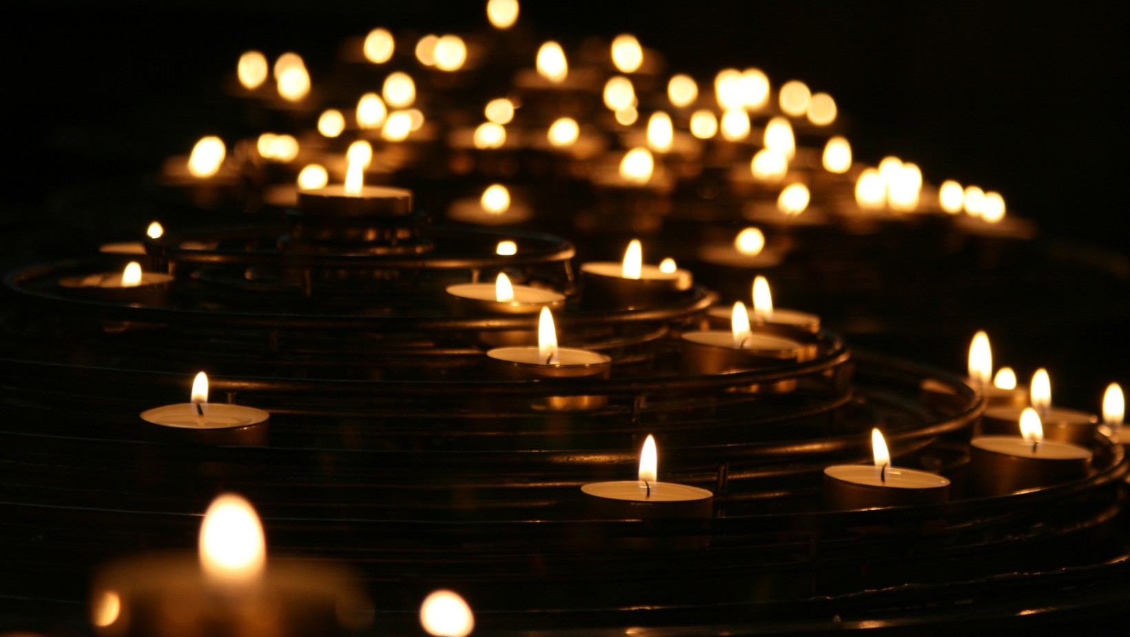 Zdjęcie Tragedia! Celebrytka zmarła po operacji plastycznej w Turcji! #1