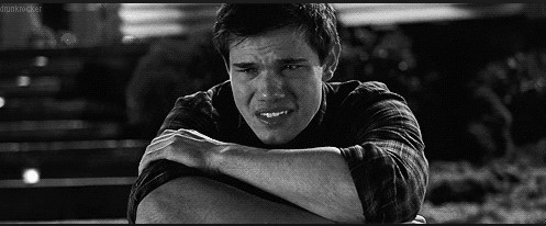 Miłością jest, że ty jesteś tym nożem, którym ja grzebię …