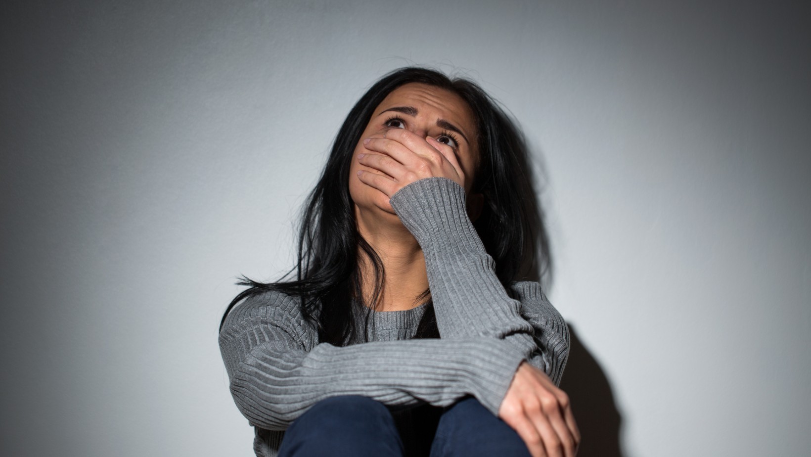 Moja mama bezwstydnie podrywa mojego faceta. Jest mi za nią tak wstyd, ale…