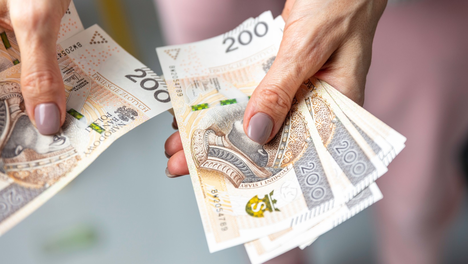 800 plus tylko dla pracujących! Od 2026 roku ZUS wprowadza zmiany