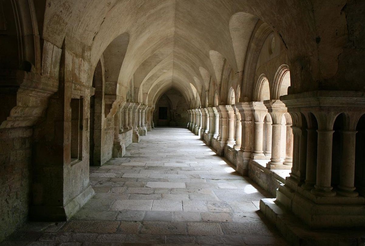 Jak powiada starożytne przysłowie, trzy palce trzymają pióro, ale pracuje …