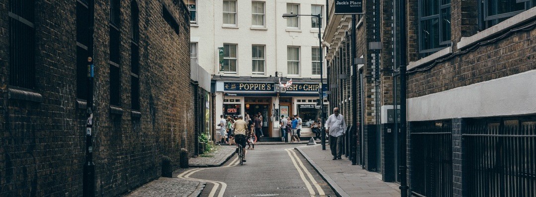 Życie płynie bardzo prędko: przenosi nas z raju w otchłań …