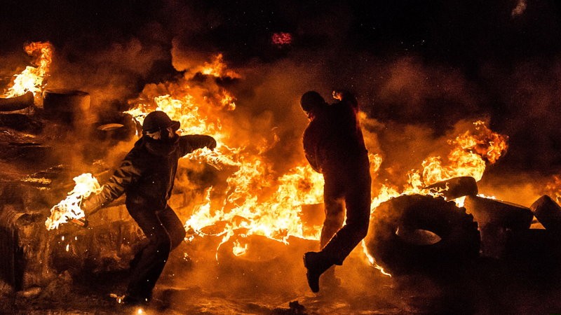Kiedy dyktatura jest faktem, rewolucja jest obowiązkiem.