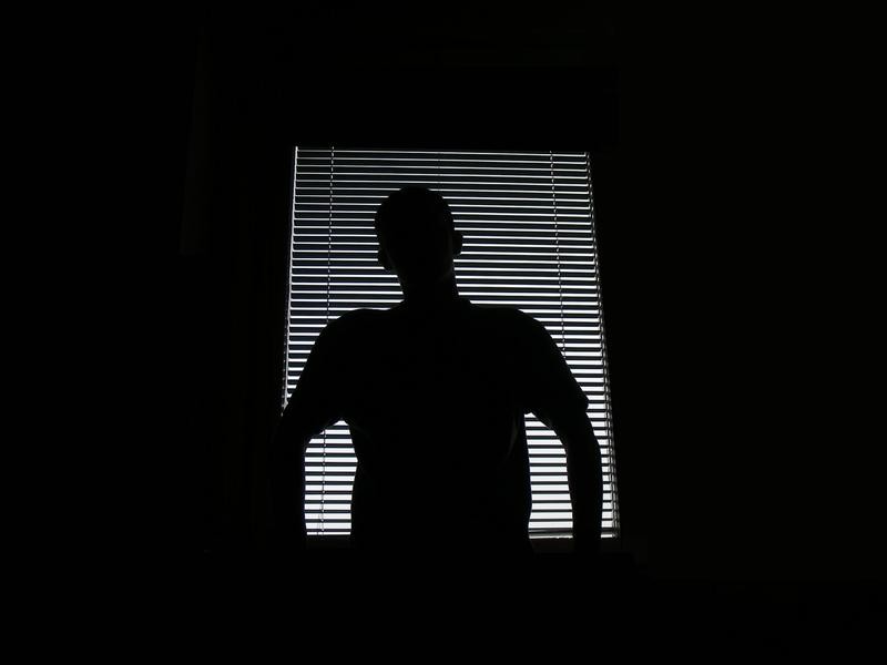 Ciemność nie jest problemem. Problemem jest samotność w ciemności.