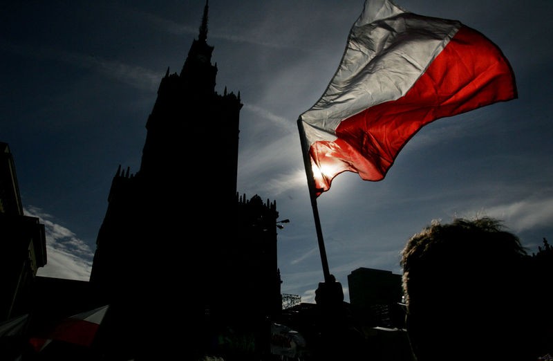 Nie przyjmuję wsparcia od tych, którzy moją ojczyznę znieważają.