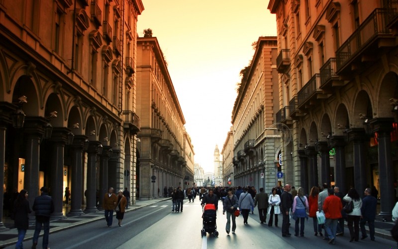 Źle jest po omacku dobijać się do życia. Spróbuj pojąć, …