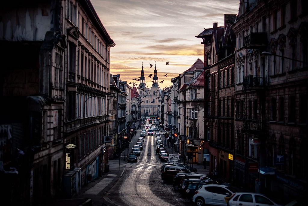 …Najgorszą samotnością nie jest ta, która otacza człowieka, ale ta …