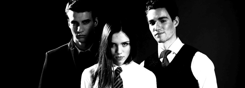 Po prostu… uważaj na siebie, Allie. Tutaj nie wszystko jest …