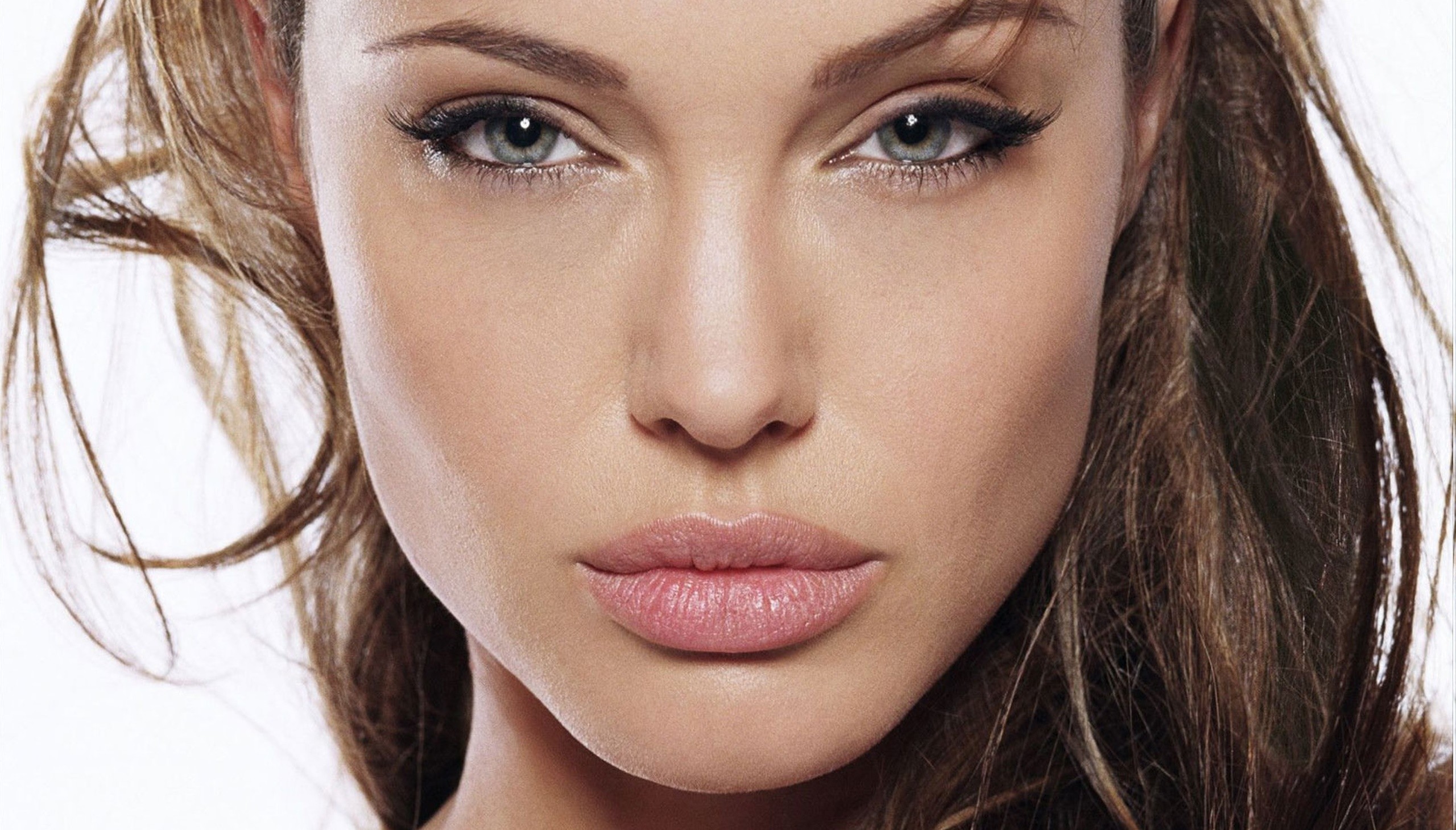 Kobiety to delikatne istoty. Zmienne.