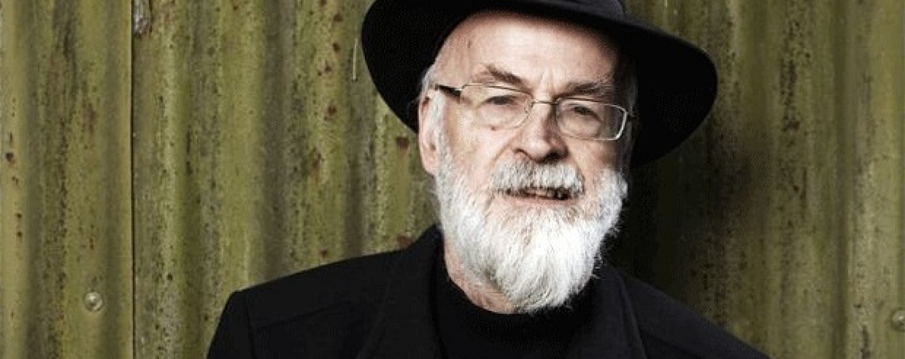 I tak dokonuje się postęp, pomyślał. Byle do przodu, coś …