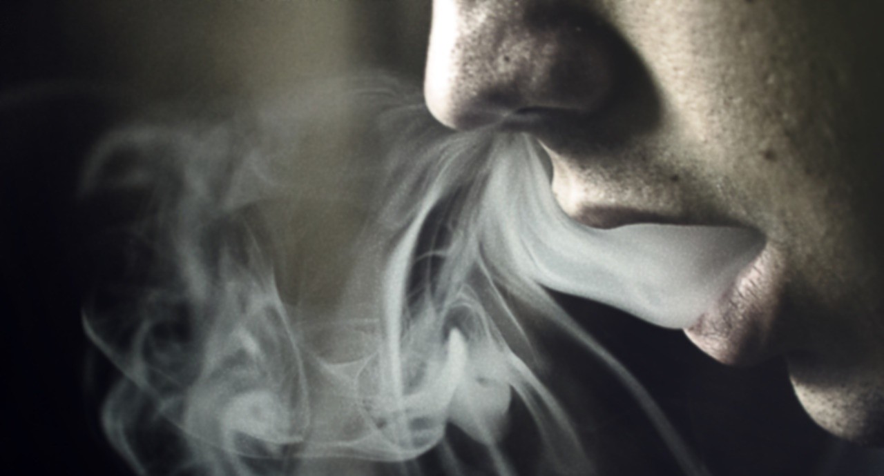 Zalecała mi zwłaszcza, żebym nie palił przed śniadaniem, na puste …