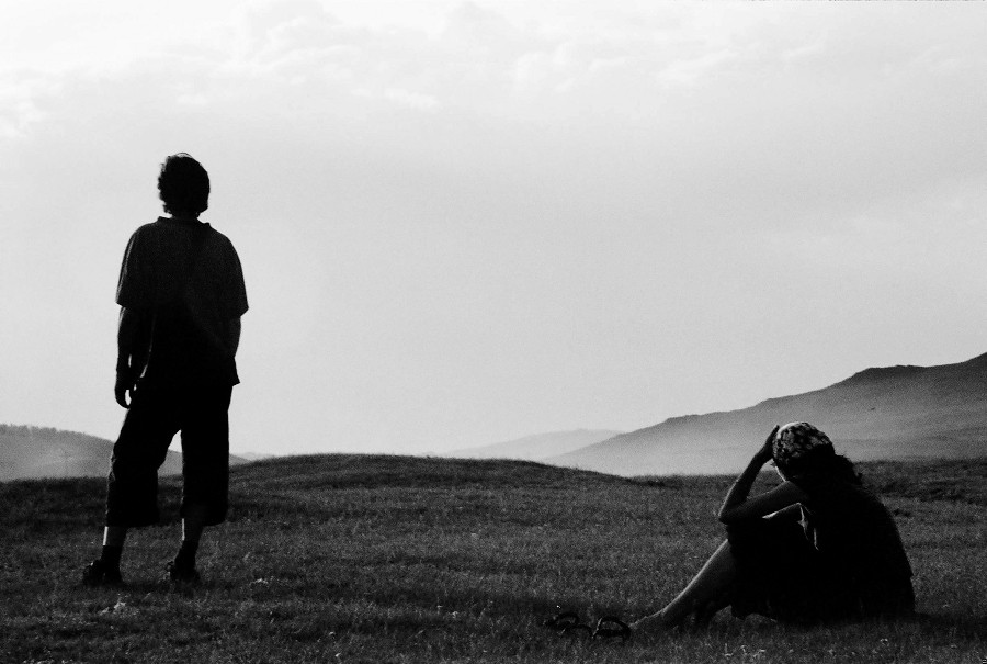 Gdy mówisz, niech twoje słowa trwają w czasie jak kamień.