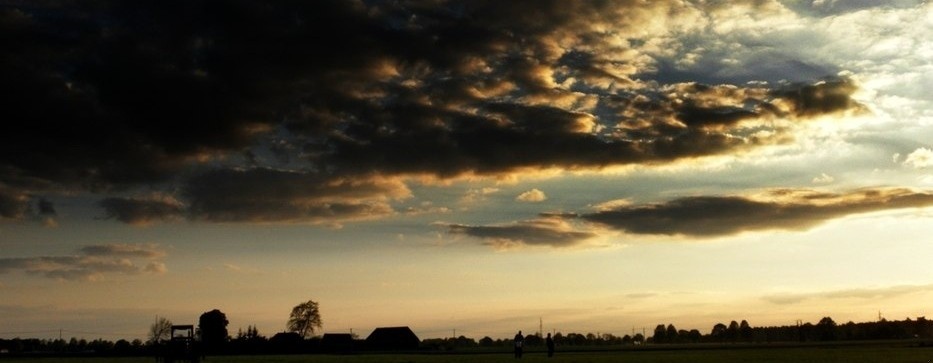 Nigdy nie wiadomo, kogo masz za plecami.