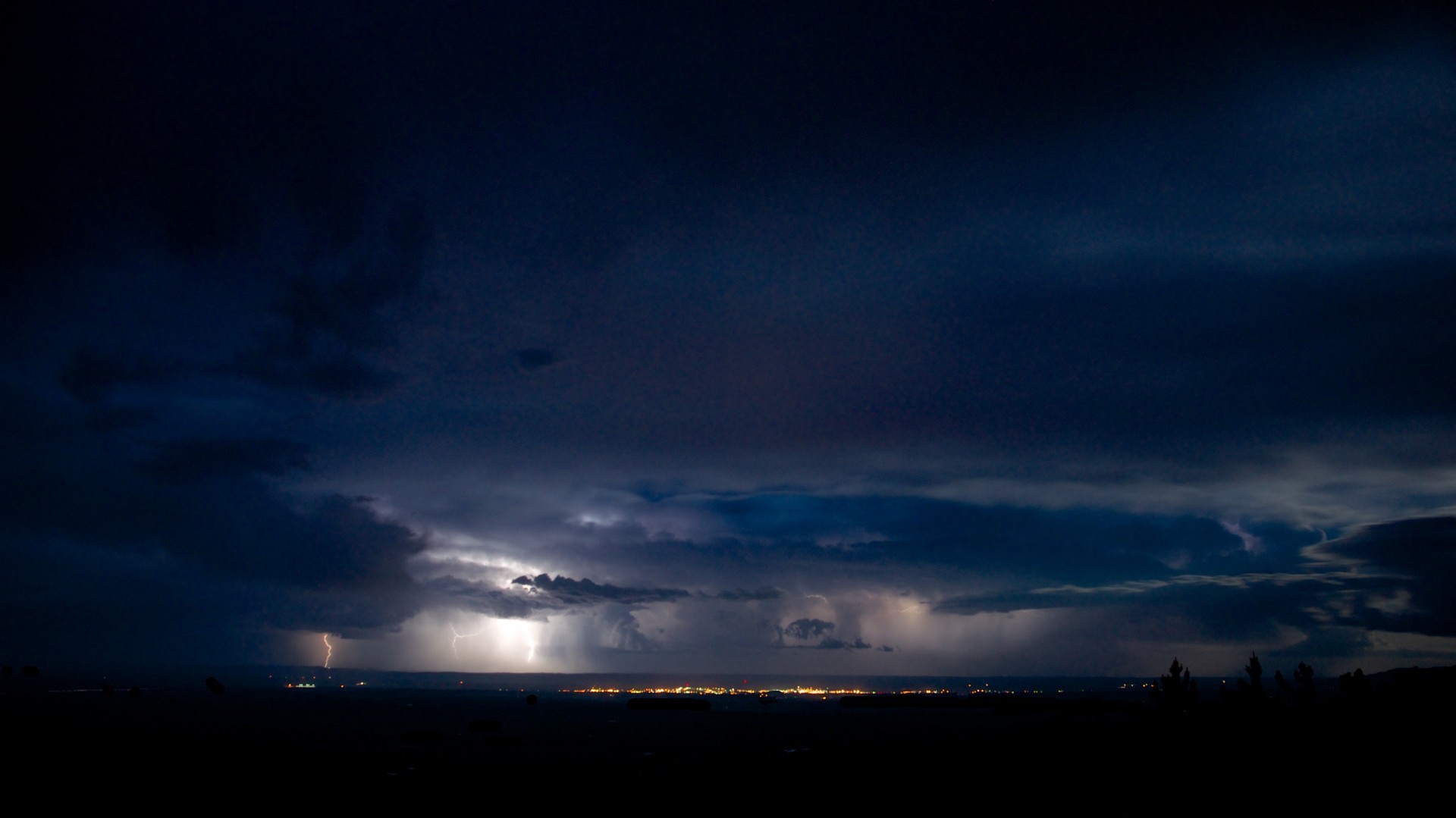 Czasem o bólu trzeba milczeć, bo nie da się go …