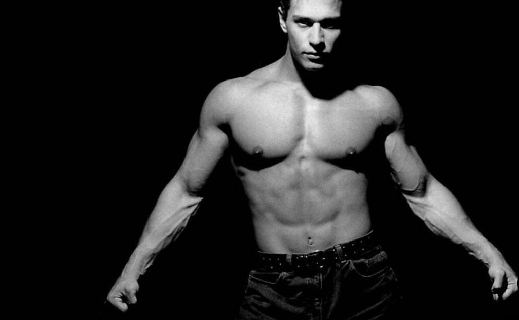 Trzymaj głowę wysoko, a pięści nisko. Bez względu na to …