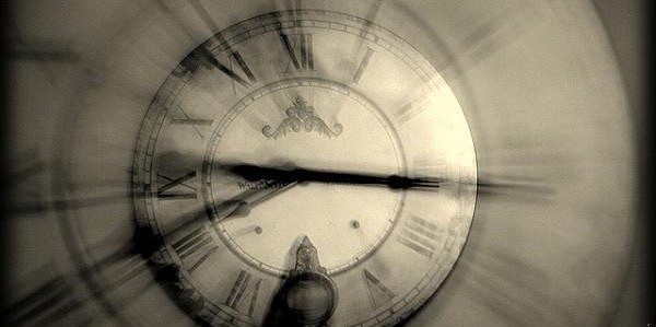 Ideał nigdy nie trwa dłużej niż chwilę.