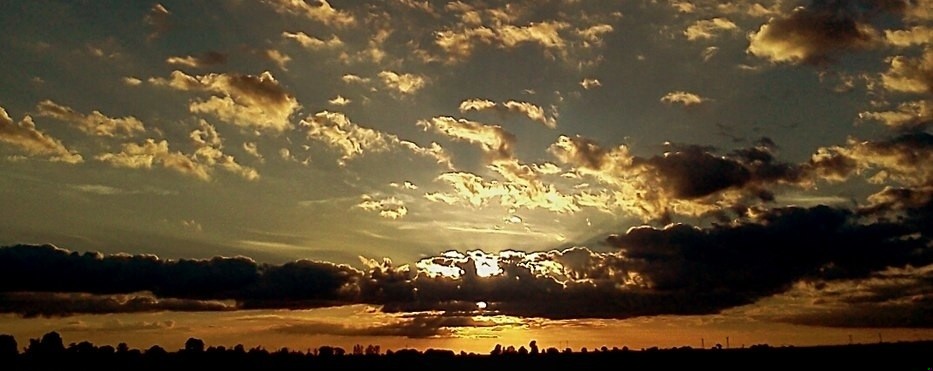 Pamiętaj, dziecko, jak piękne by nie były wspomnienia, nie wolno …