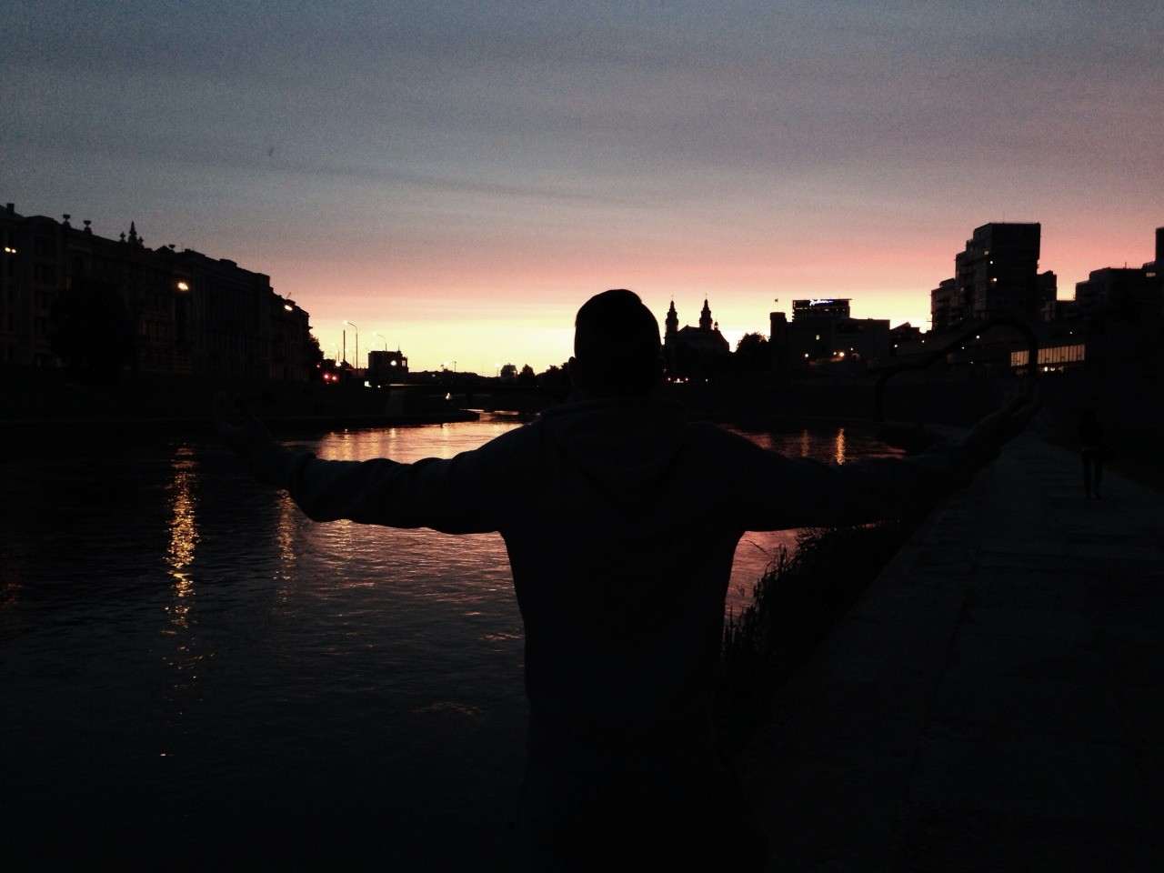 Na tych którzy chcą widzieć, czeka świat.