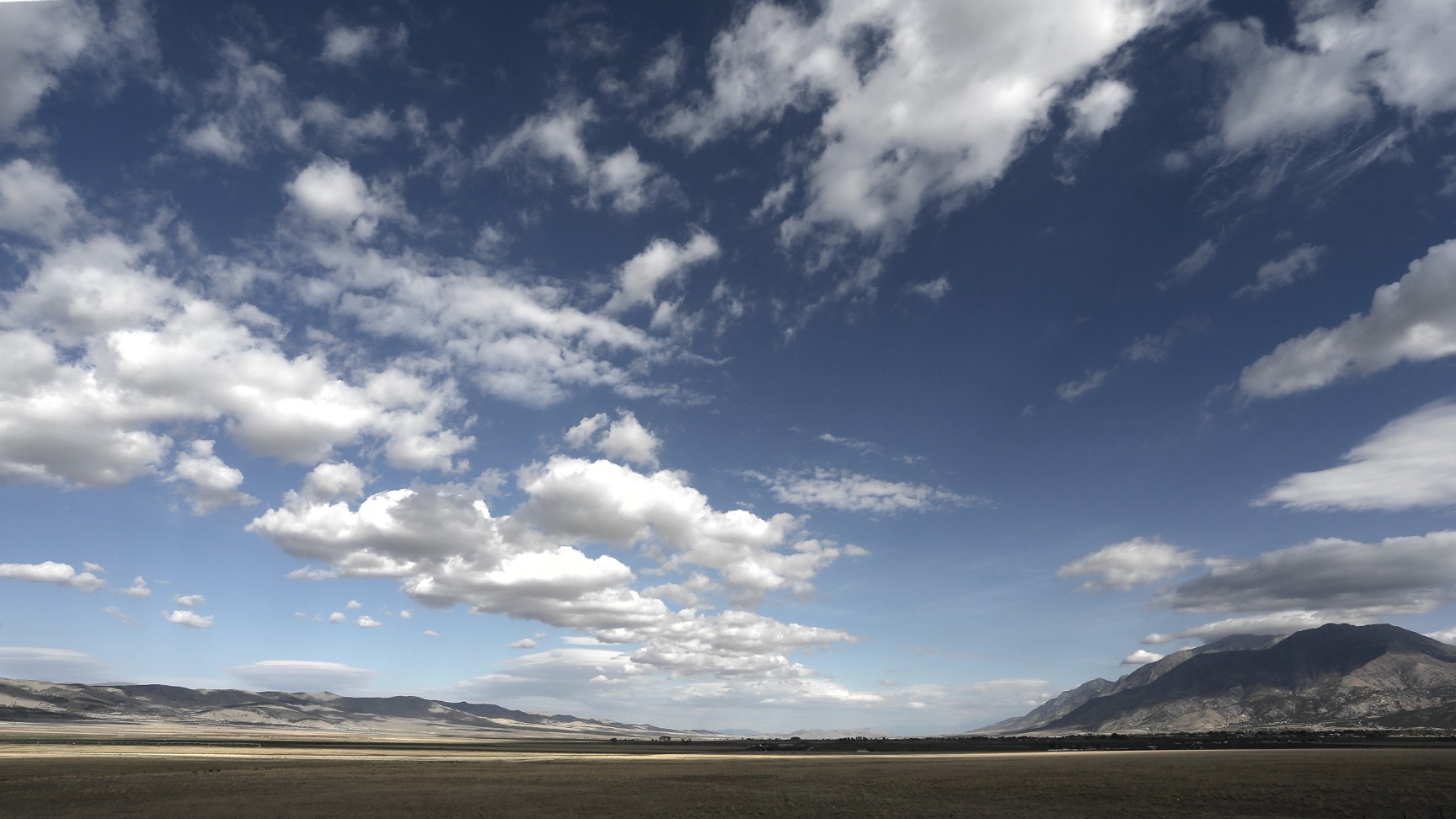 Dążąc do rozkwitu człowiek pokonuje niebo, ale kiedy osiąga to, …