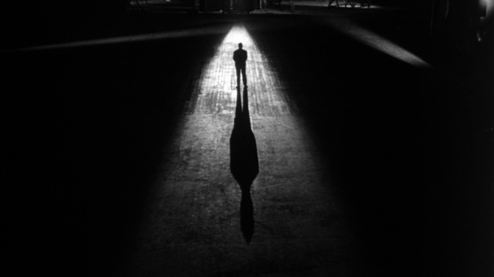 Miłość to partia kart, w której wszyscy oszukują – mężczyźni, …