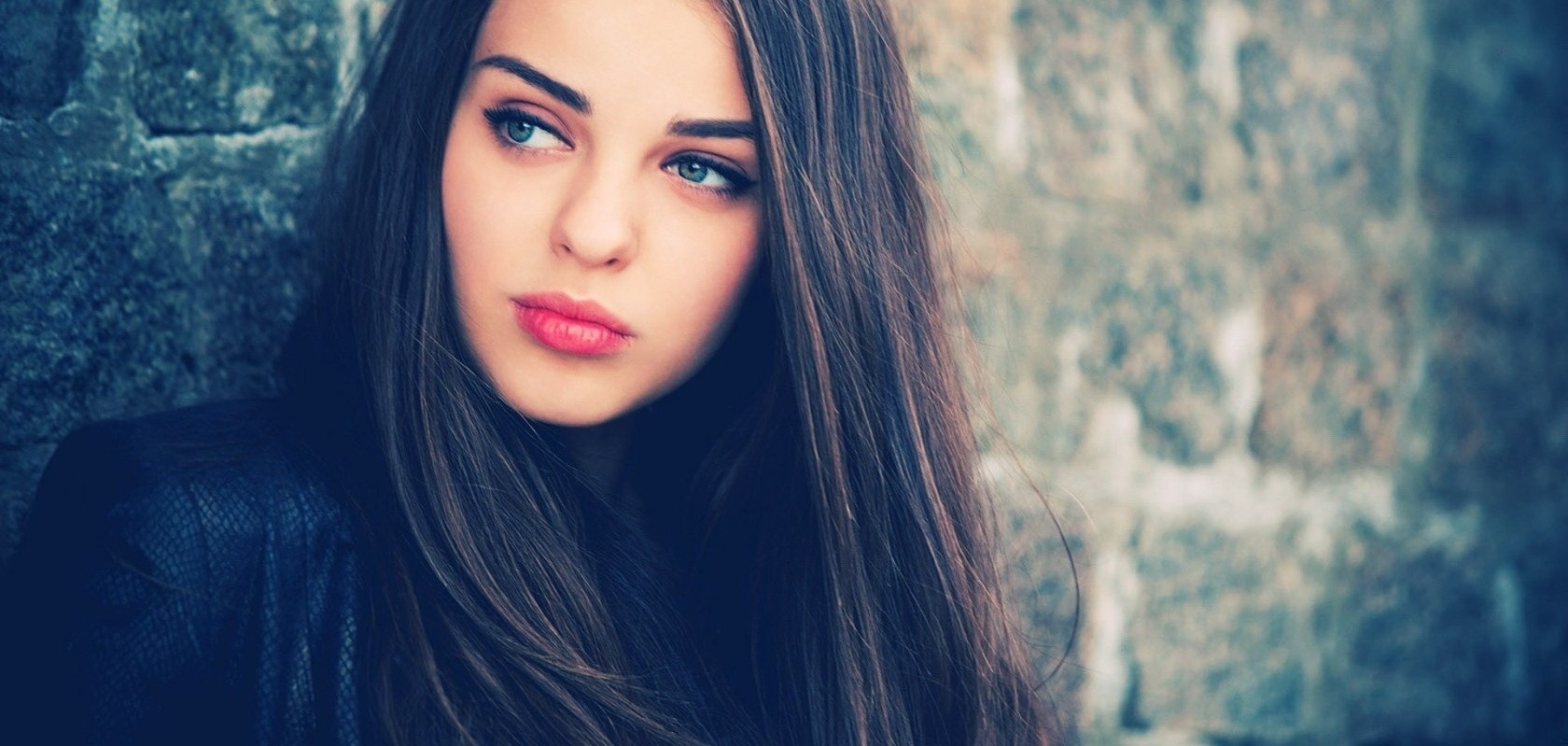 Myślę, że w każdym głębokim smutku kryje się odrobina komizmu.