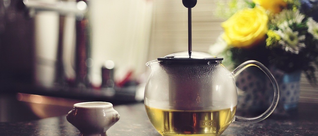 Staram się zabijać czas.