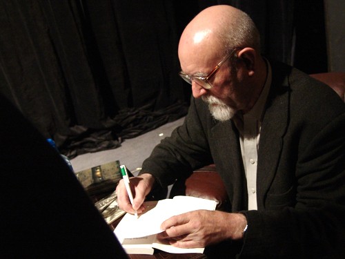 A życie jest coś warte, jeśli dla kogoś żyjemy.