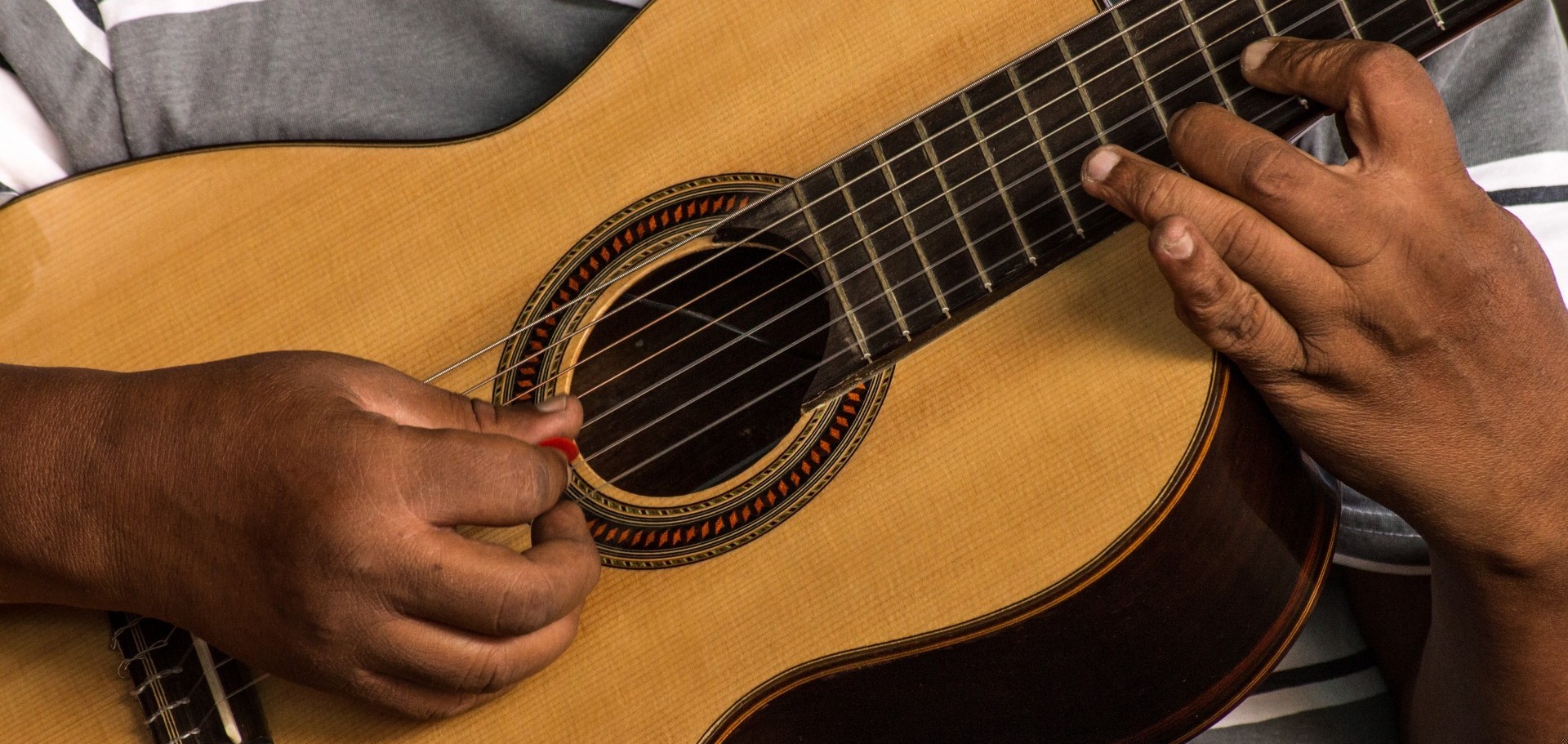 Zbyt wiele książek w jednym miejscu, a kto wie, do …