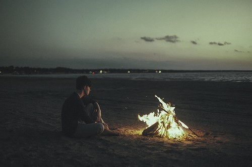 Dziecino, nawet twoje najlepsze wspomnienia z czasem zblakną jak atrament.