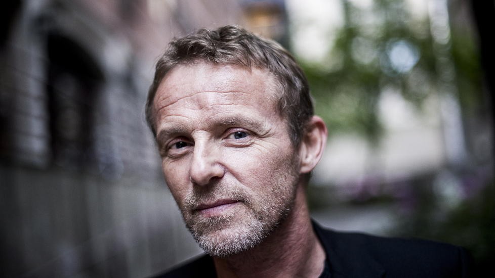 Wszyscy jesteśmy przekupni- stwierdził Harry. – Żądamy tylko różnej ceny. …