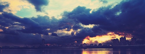 Człowiek, którego kochasz rzadko zasługuje na miłość. Właściwie nikt na …