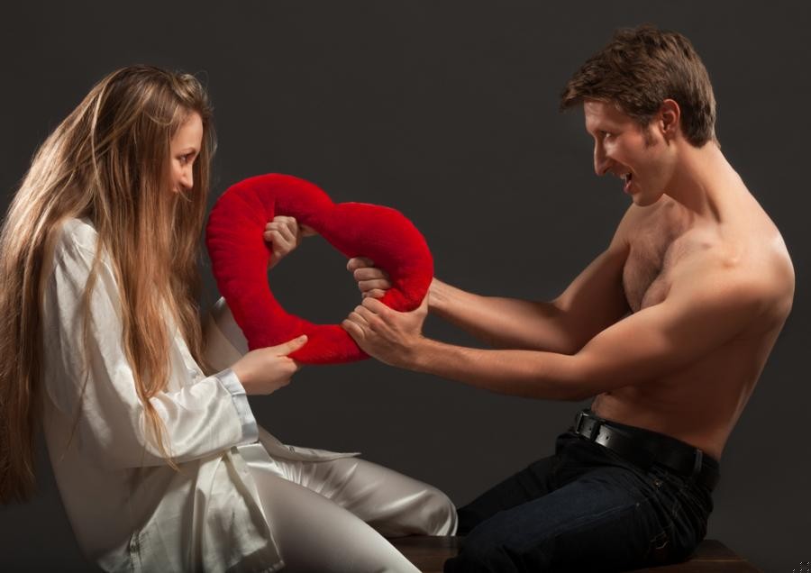 Zakochujemy się od pierwszego wejrzenia, chociaż rozsądek podpowiada nam, że …