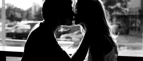 Kochał ją, co oznacza, że przyzwyczaił się do niej i …