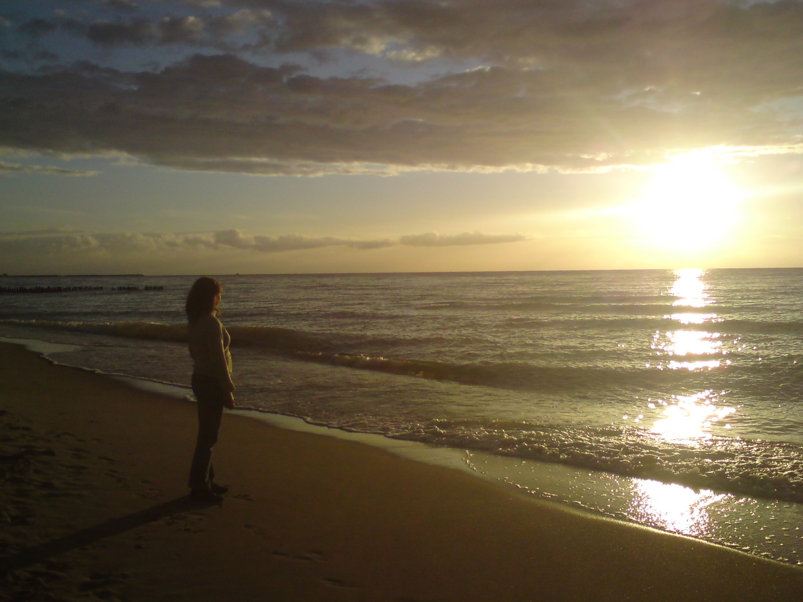 Dzień, w którym zaczynamy martwić się o przyszłość, jest dniem …
