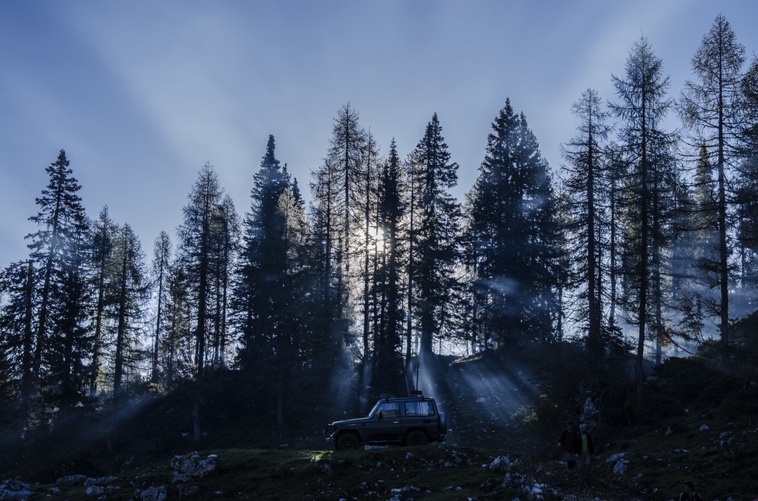 Ktoś, kto stara się połączyć rozwagę z miłością, nie wie …