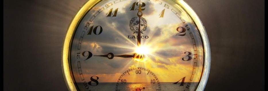 Na każdą boleść istnieją dwa lekarstwa – czas i milczenie.