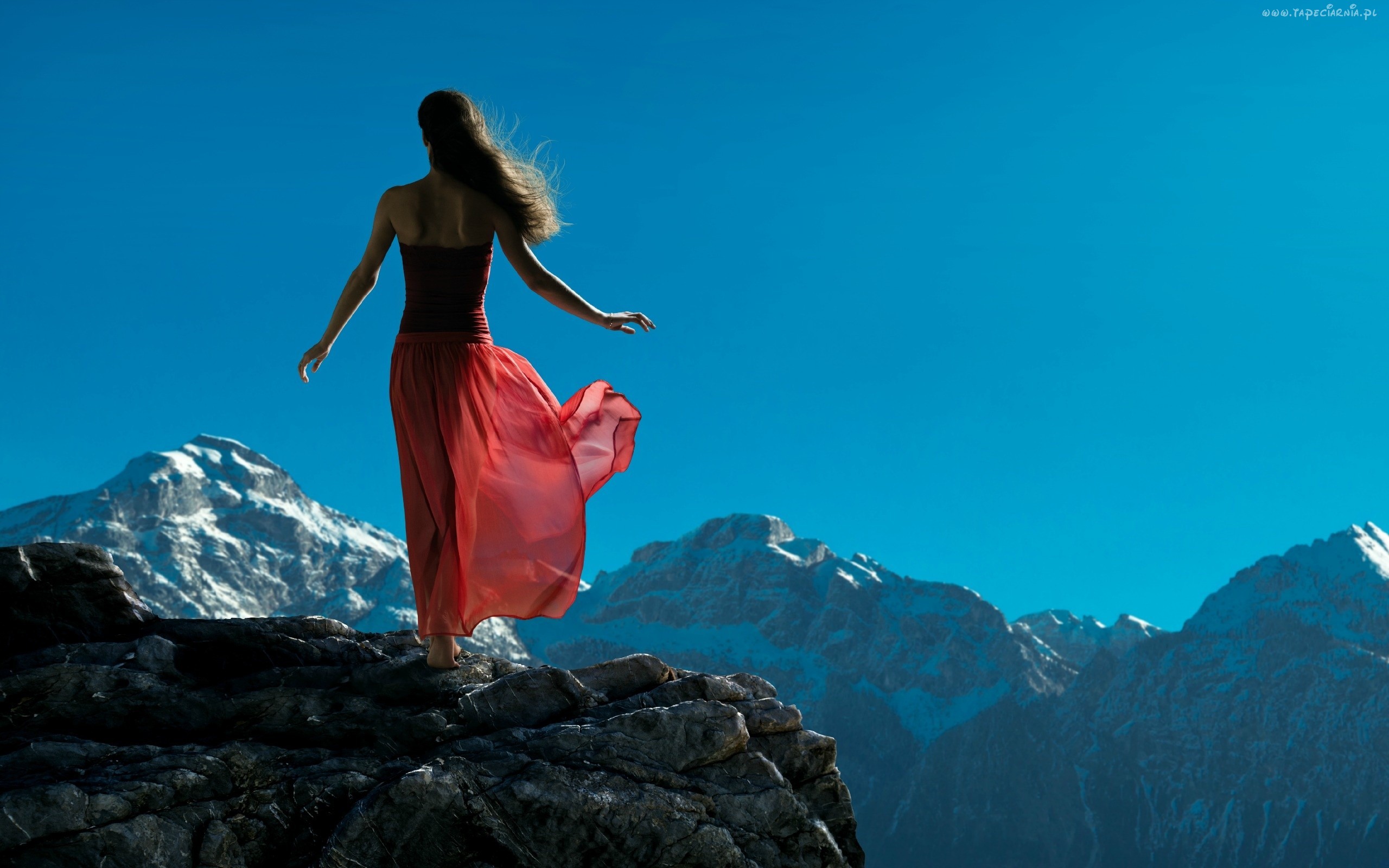 Upadek kusi, tak jak kusiło wchodzenie na szczyt.