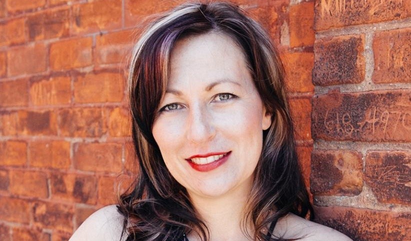 Moja przeszłość jest tylko moja i muszę pogrzebać ją tam, …