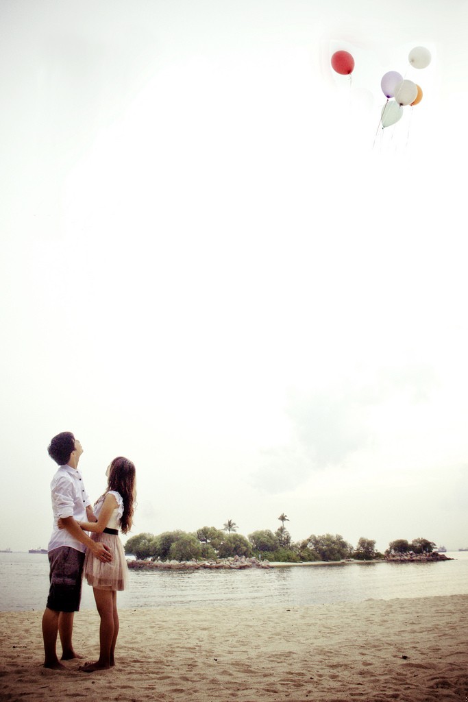 Oszalałaś. Nie porzuca się kogoś, dlatego, że się go kocha. …