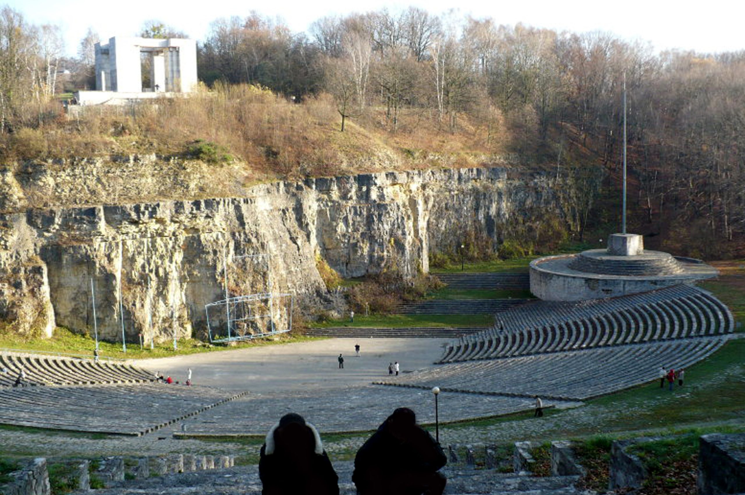 …wojny zmuszają nieraz do tego, by ustępować w jednych rzeczach …