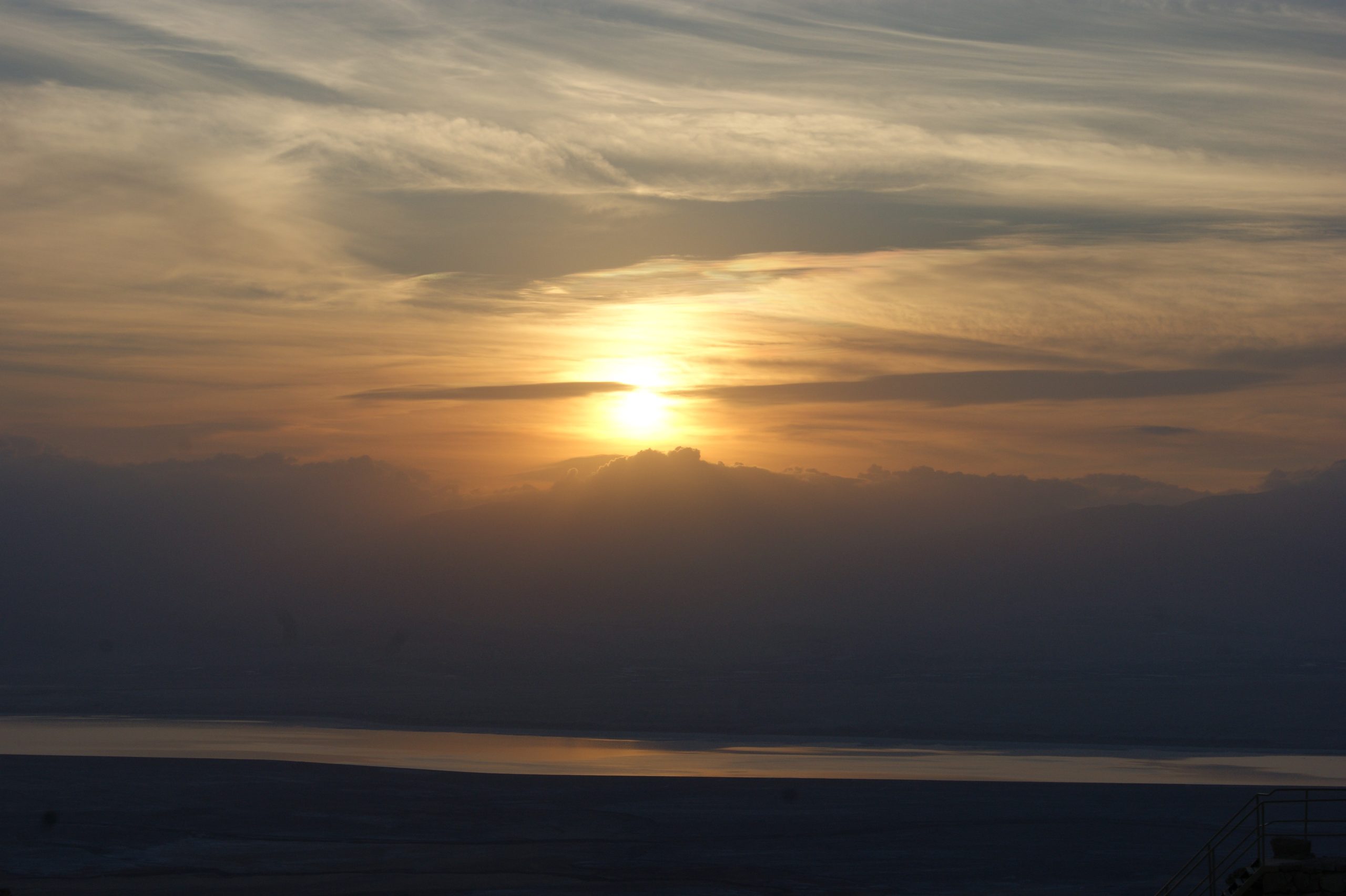 Okaleczanie się, jak na ironię, to ratunek przed samobójstwem.