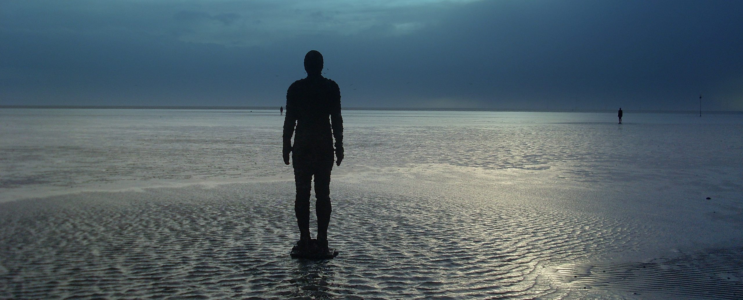 Rozmawiając z kimś, człowiek zawsze się trochę odsłania, mówi choćby …