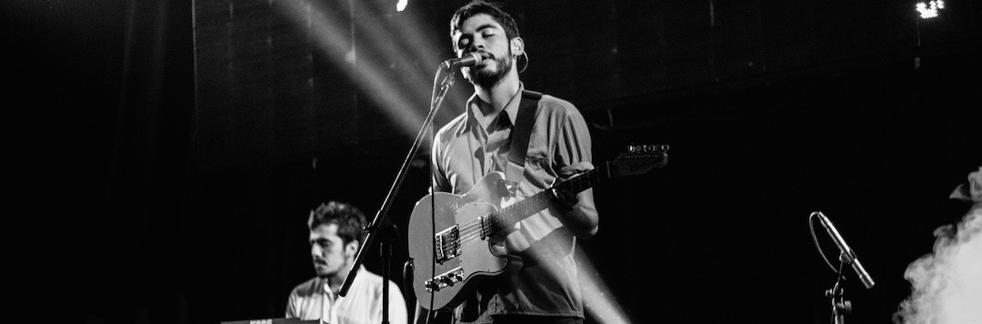 Zrób mi tę przyjemność. Uwielbiaj mnie mimo wszystko.