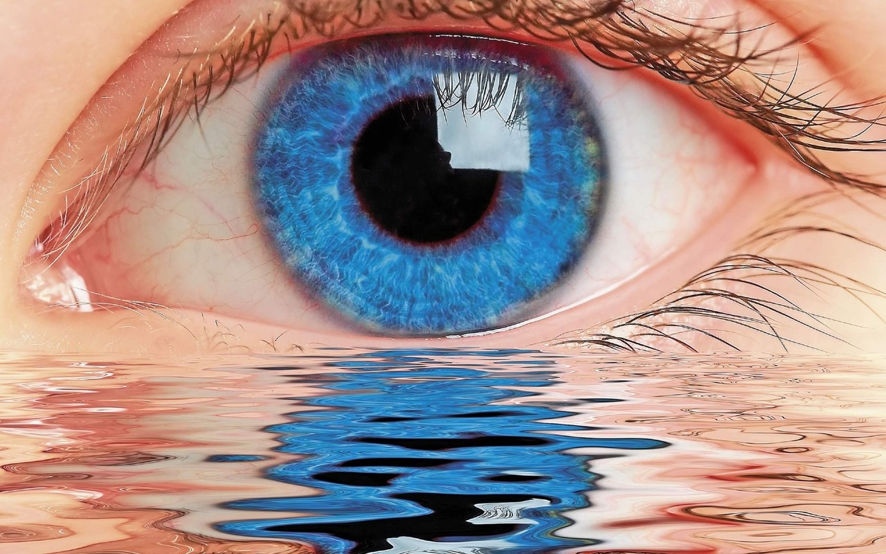 Urodą jest to, co pozostaje, kiedy już spłynie tusz do …