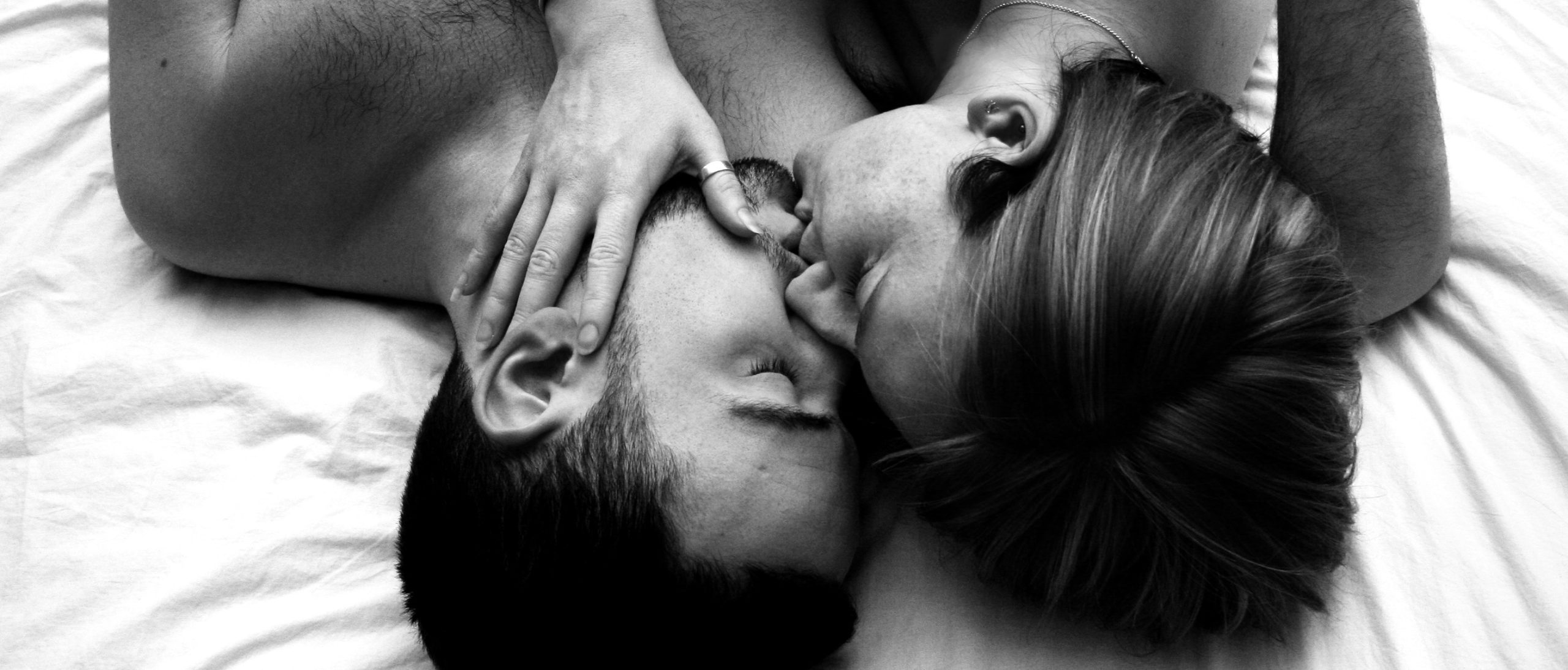 Zniknął czar nieznanego a nie zastąpił go jeszcze czar bliskości.