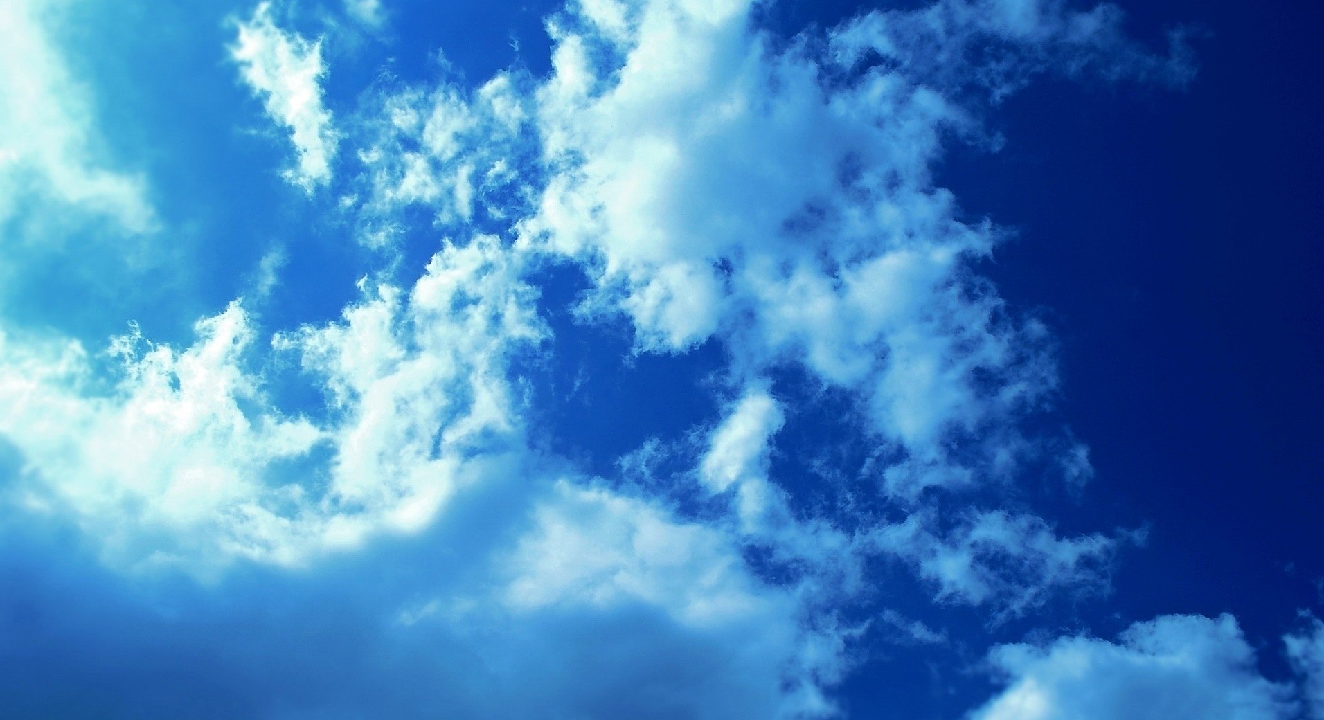 Czasami odpowiednio odmierzona prawda jest lepsza niż stuprocentowe kłamstwo.