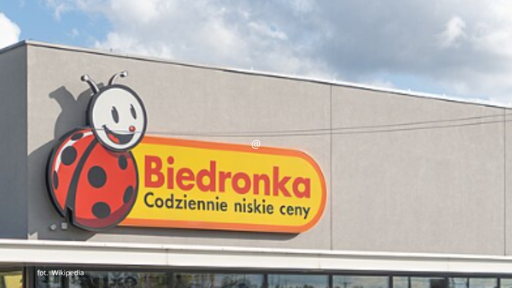 Pracownik pokazał świąteczną paczkę z Biedronki. Internauci pod wrażeniem